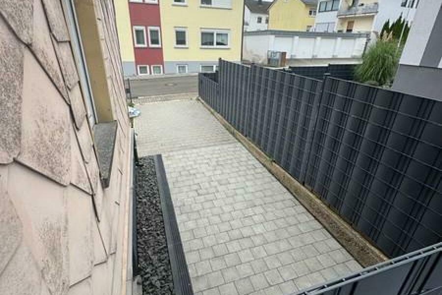 20 Stellplatz vom Balkon aus