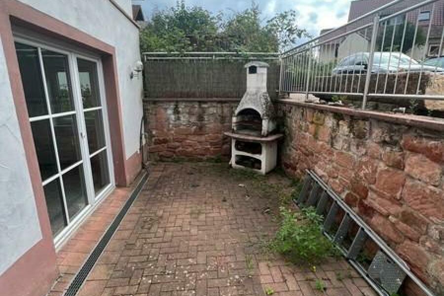 22 Terrasse mit Grill