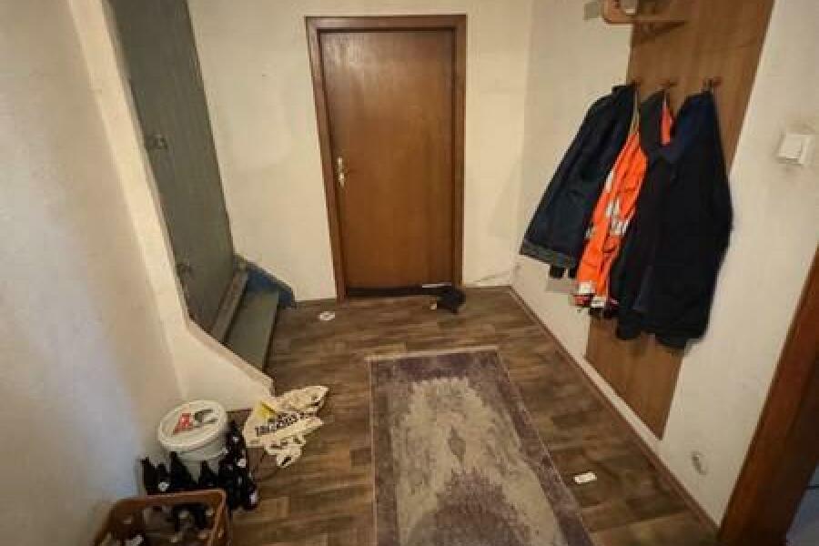 36 Flur im OG mit Speicherzugang