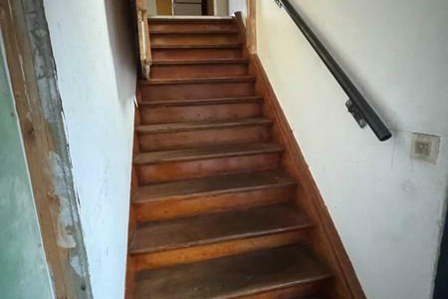 31 Treppe zum OG