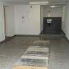 7 Garage mit Grube - Hintergrund Platz der LWW pumpe