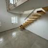 24 WoZi mit Treppe zum OG