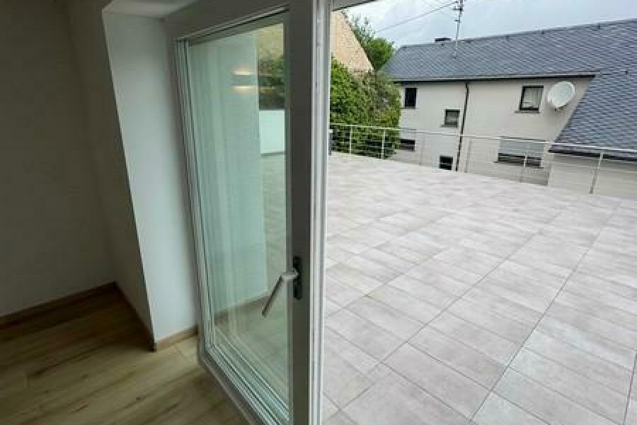 45 Zugang zum Balkon