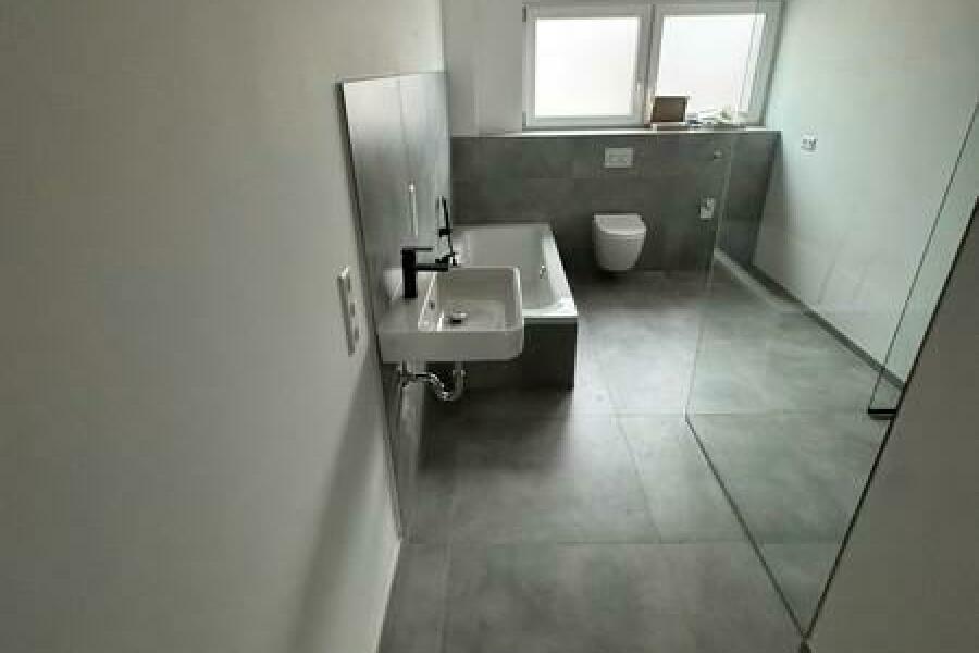 26 Bad mit Wa Du WC Hygiene WM-Anschluß