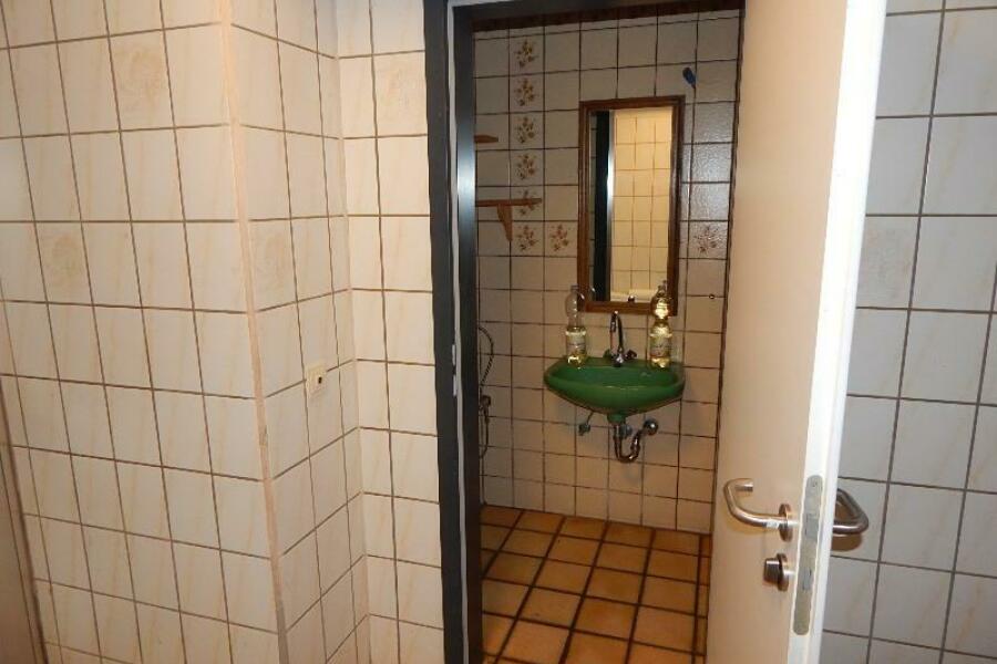 Erdgeschoss Anbau WC