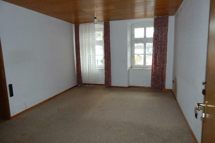 Wohnung 2 Obergeschoss Schlafzimmer (2)