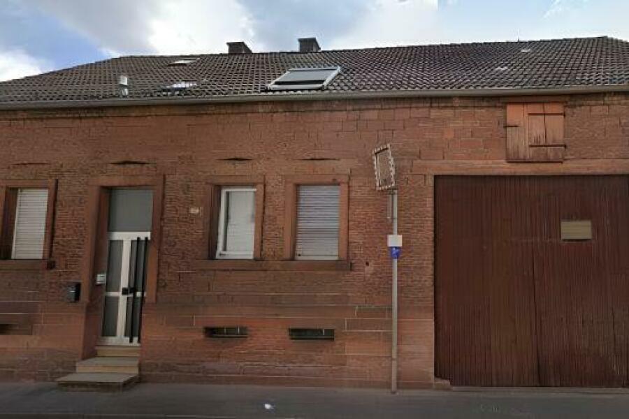 0 - Frontansicht Straße