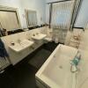 39 Bad EG mit Wanne