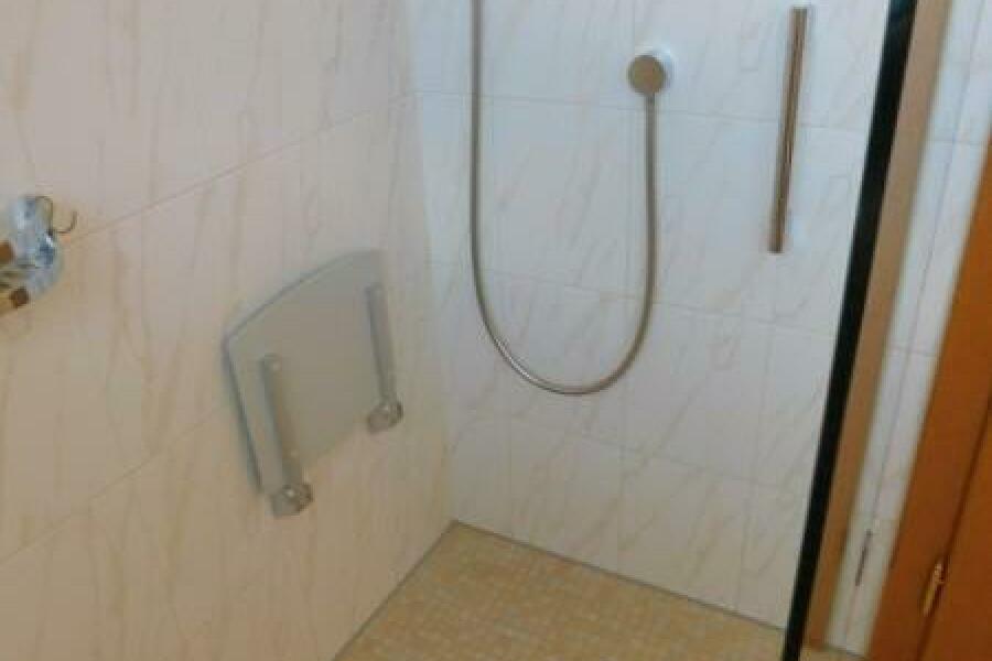 BB20 ebenerd. Dusche