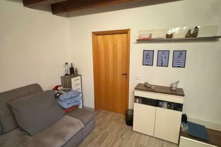 69 EG Anbau WoZi mit Blick zum Schlafzimmer