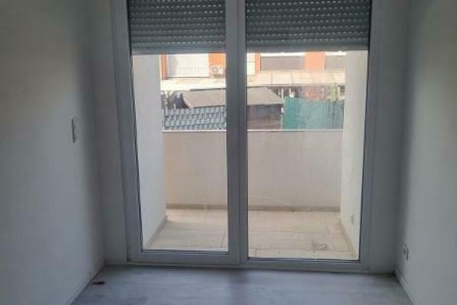 Beispiel Wohnung Raum mit Balkon