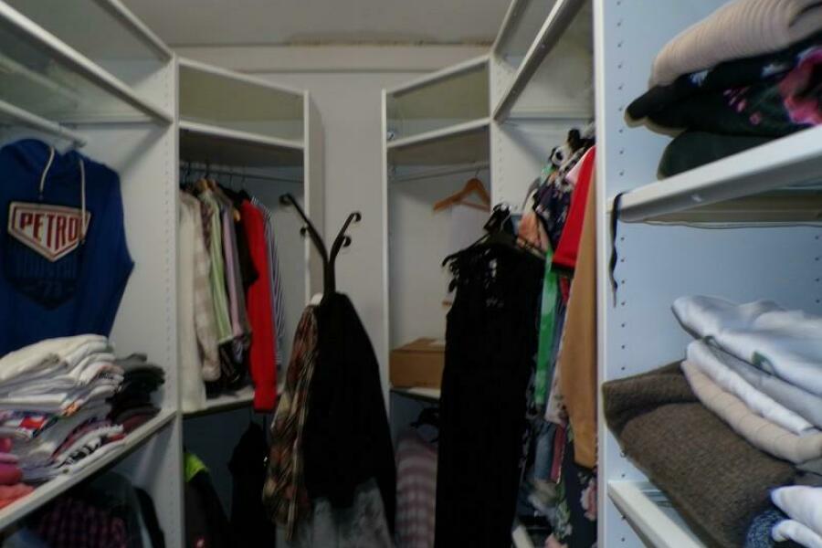 29a I.OG - Garderoben- zimmer