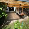 5 Garagendurchfahrt in den Garten - Terrasse unter Pergola