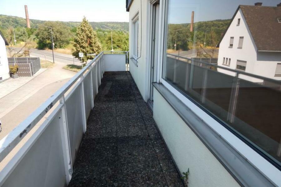 Wohnzimmer Balkon Bild 1