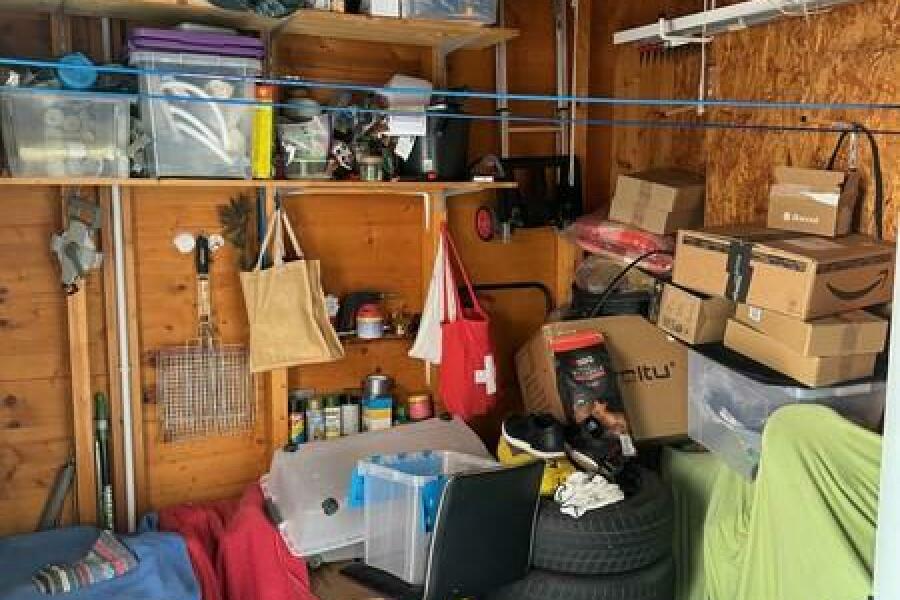 34 Lagerraum in Garage