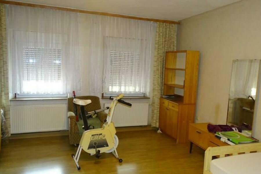 Schlafzimmer.