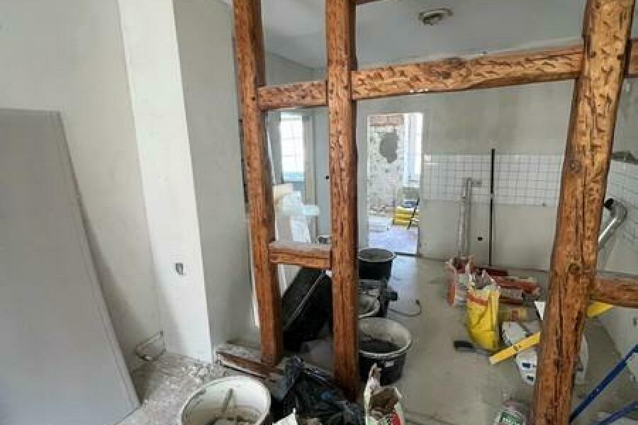 9 Wohnung OG in Renovierung