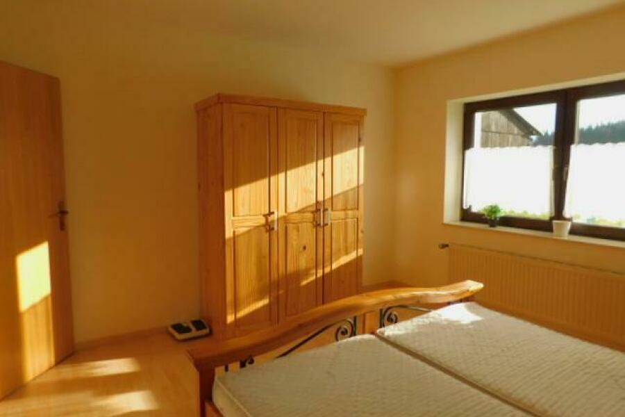 SB12 Schlafzimmer Eltern
