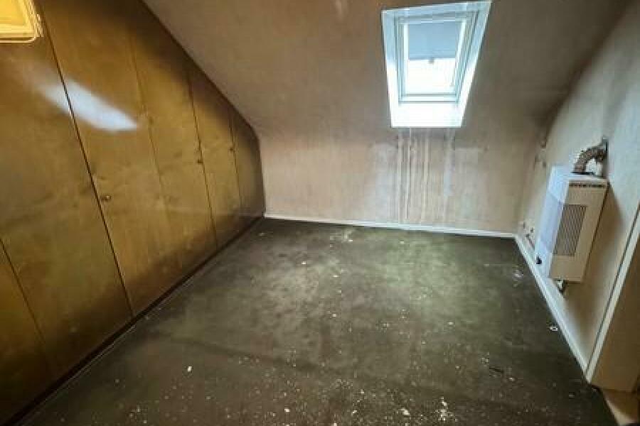 4 kleiner Ausb au im DG für Gäste (5)