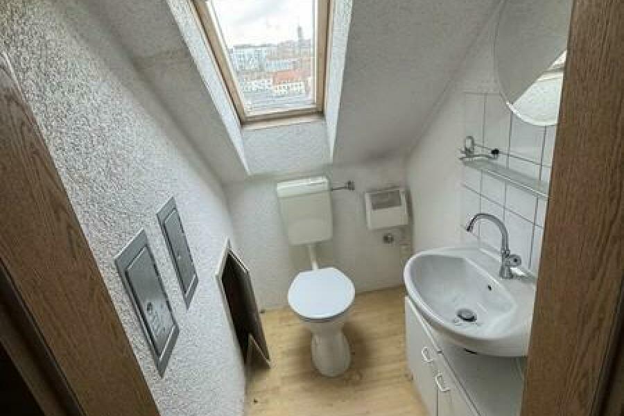 4 kleiner Ausb au im DG für Gäste (3)