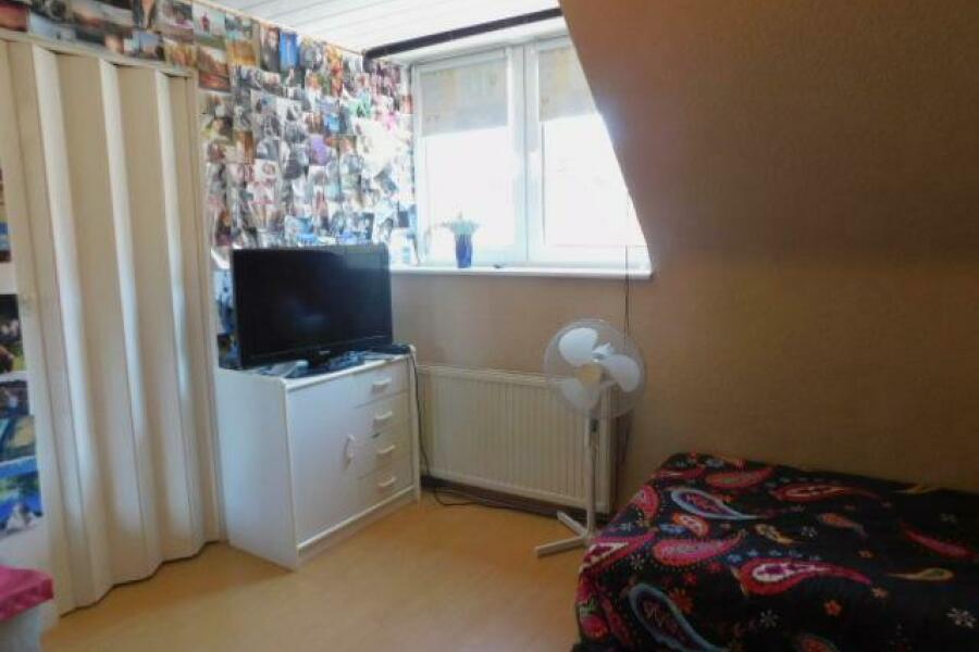 SB26 2.Schlafzimmer