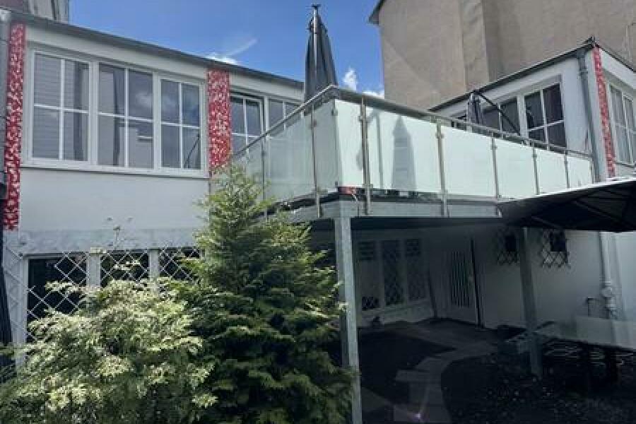 1 Eingang und Terrasse
