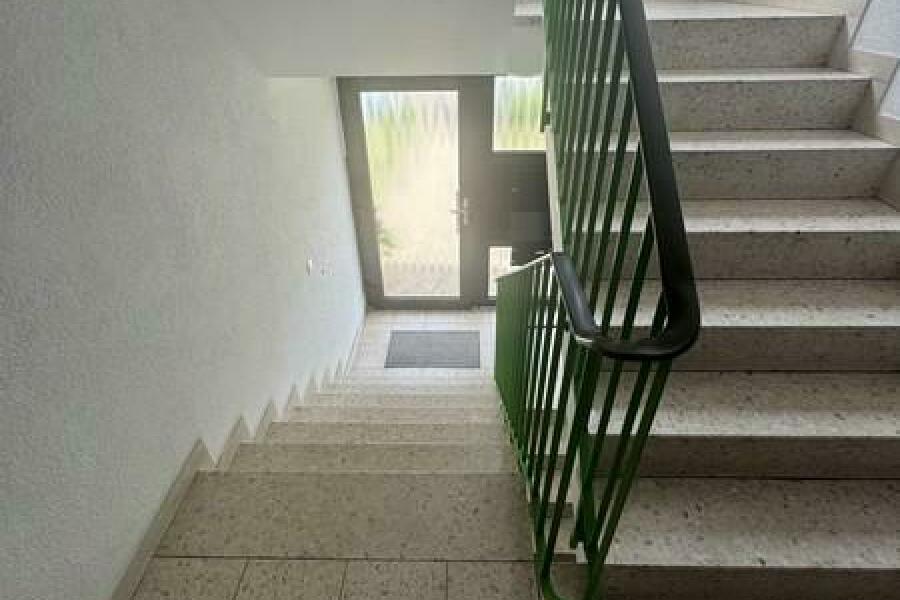 3 Treppenhaus zum EG
