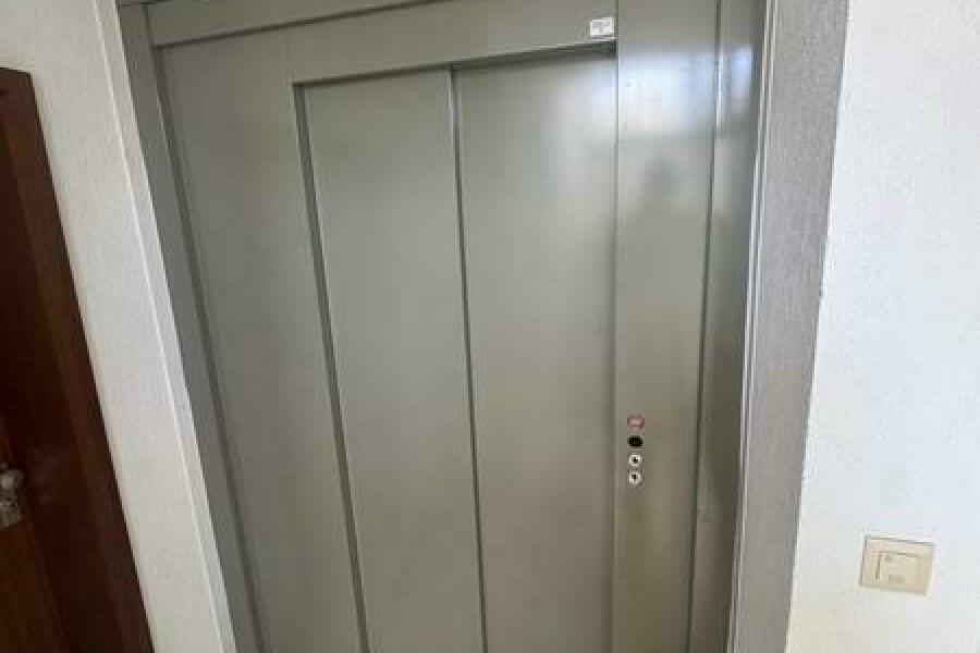 2 Aufzug direkt vor der Tür